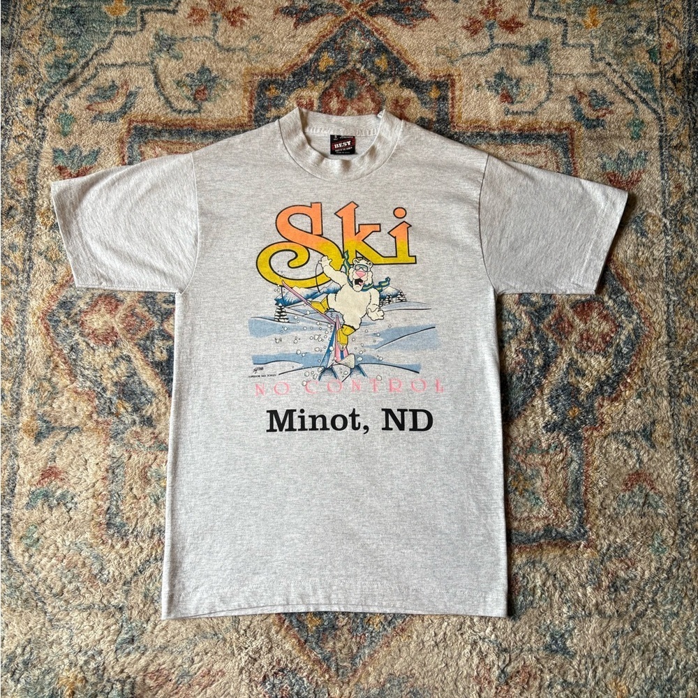 Vintage 80s Skiing Polar Bear T-shirt Small